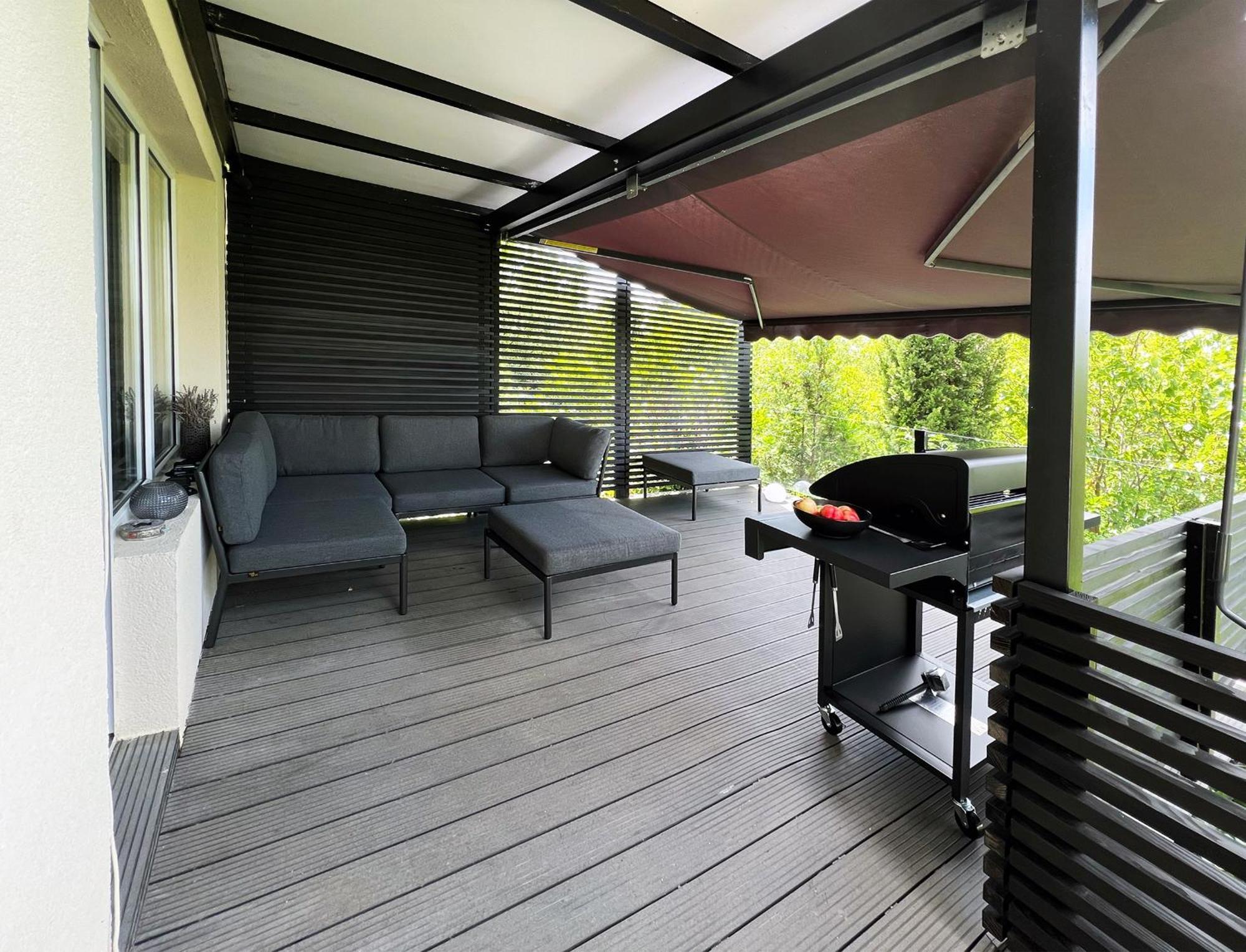 Pergola House In A Green Oasis With Fantastic View Daire Petrovaradin Dış mekan fotoğraf